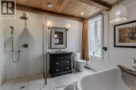 351 Rock Chapel Road Dundas ON L9H 5E2