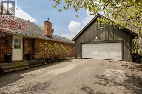 351 Rock Chapel Road Dundas ON L9H 5E2