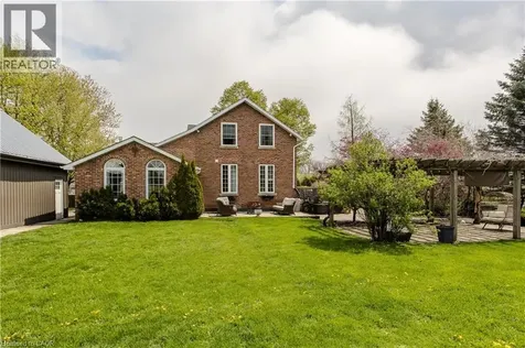 351 Rock Chapel Road Dundas ON L9H 5E2