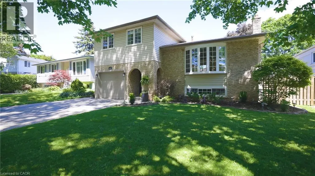 1259 Richards Crescent Oakville ON L6H 1R5