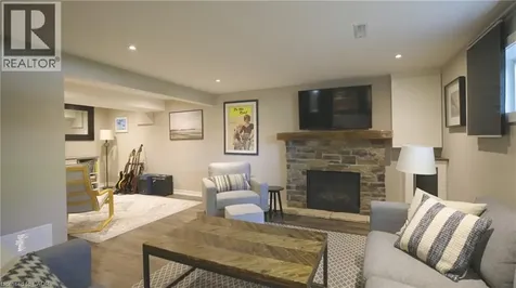 1259 Richards Crescent Oakville ON L6H 1R5