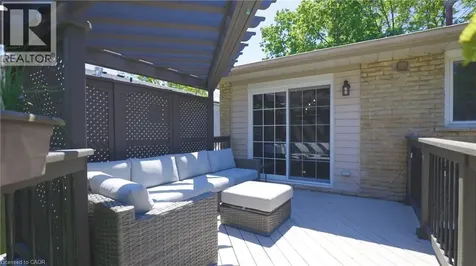 1259 Richards Crescent Oakville ON L6H 1R5