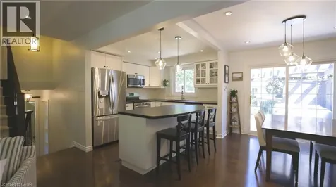 1259 Richards Crescent Oakville ON L6H 1R5