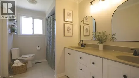 1259 Richards Crescent Oakville ON L6H 1R5