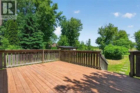 370 County Rd 34 W Kingsville ON N8M 2X5