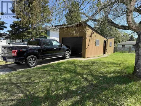 133 Memorial Avenue Dryden ON P8N 2M4