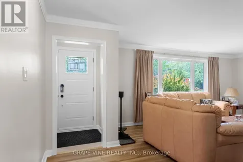 2201 Braeside Avenue Ottawa ON K1H 7J6
