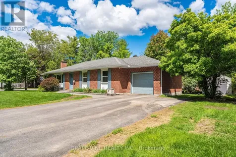 2201 Braeside Avenue Ottawa ON K1H 7J6