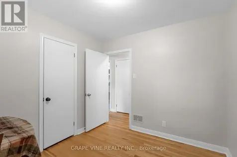 2201 Braeside Avenue Ottawa ON K1H 7J6