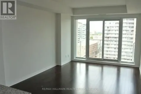 242 Rideau Street Ottawa ON K1N 0B7