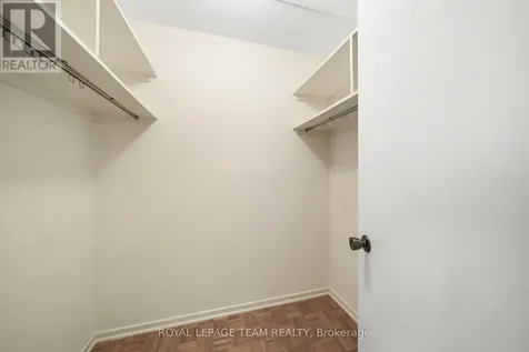 548 Rivershore Crescent Ottawa ON K1J 7Y7