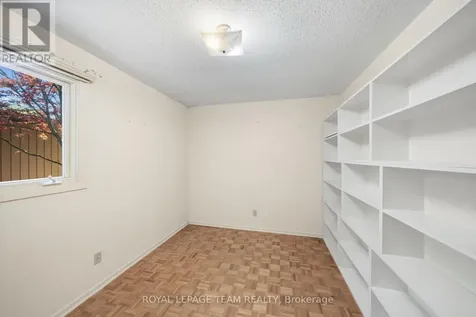 548 Rivershore Crescent Ottawa ON K1J 7Y7