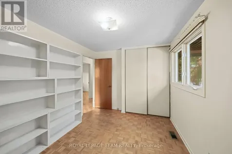 548 Rivershore Crescent Ottawa ON K1J 7Y7