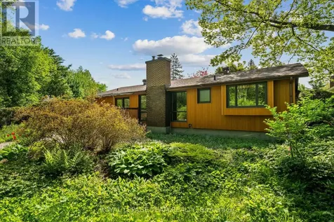 548 Rivershore Crescent Ottawa ON K1J 7Y7