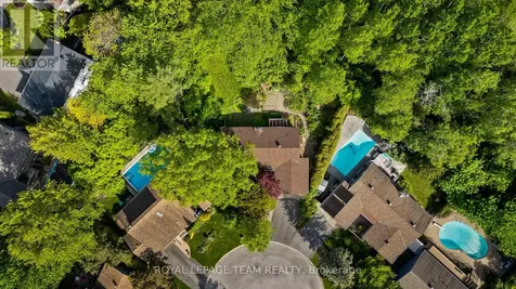 548 Rivershore Crescent Ottawa ON K1J 7Y7