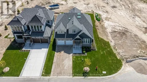 64 Inverness Street North Kincardine ON N2Z 2Z4