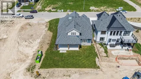 64 Inverness Street North Kincardine ON N2Z 2Z4
