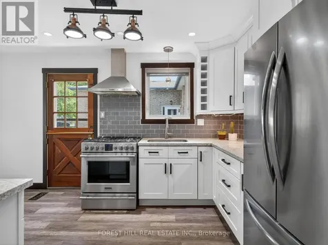 35 Townsend Avenue Bradford West Gwillimbury (bradford) ON L3Z 1X9
