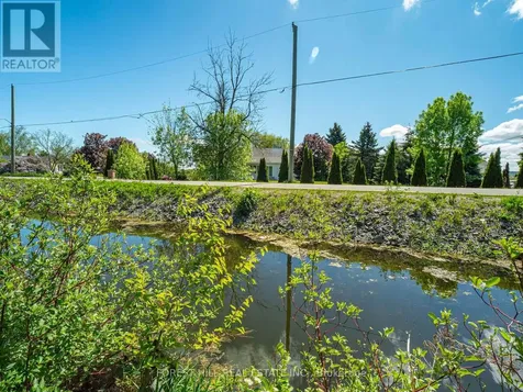 35 Townsend Avenue Bradford West Gwillimbury (bradford) ON L3Z 1X9