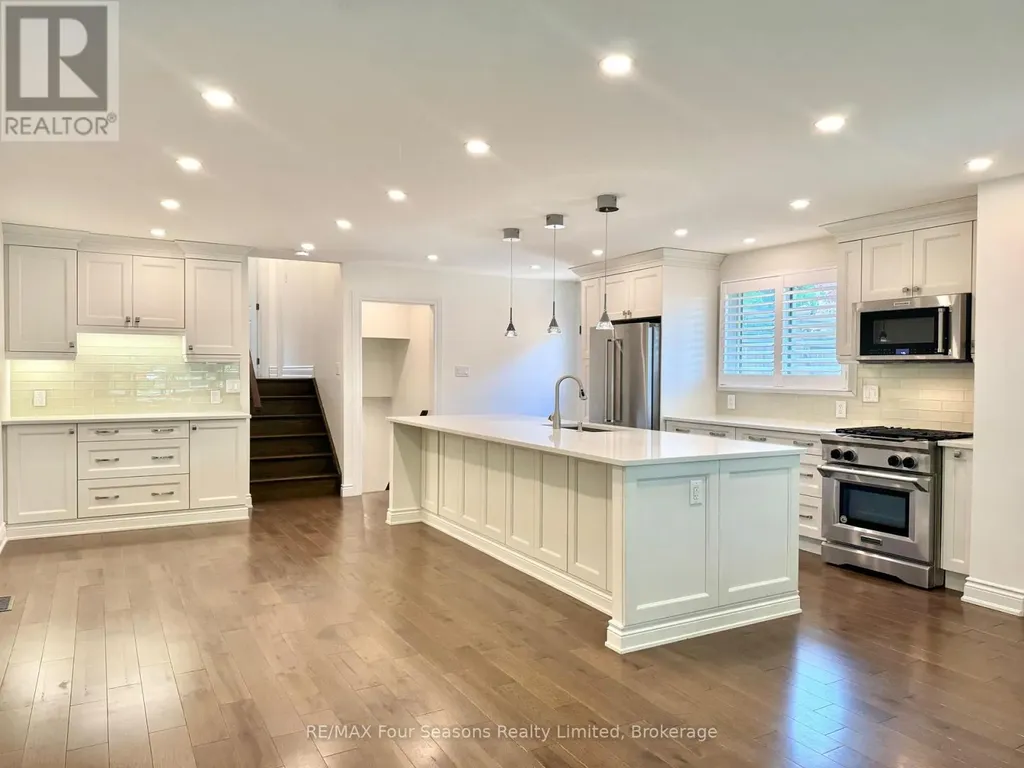 51 Carlyle Place Kitchener ON N2P 1R6