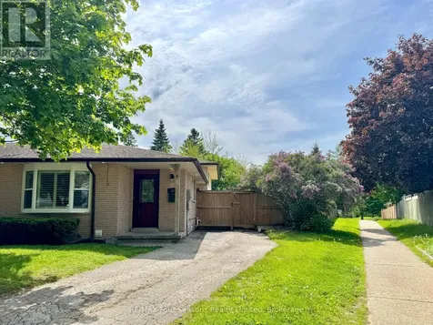 51 Carlyle Place Kitchener ON N2P 1R6