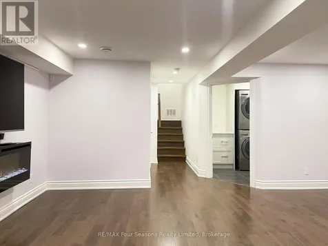 51 Carlyle Place Kitchener ON N2P 1R6
