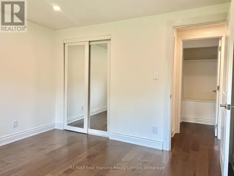 51 Carlyle Place Kitchener ON N2P 1R6