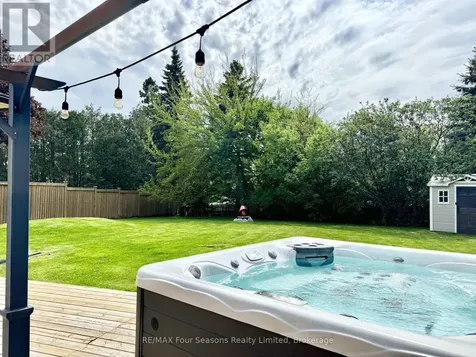 51 Carlyle Place Kitchener ON N2P 1R6