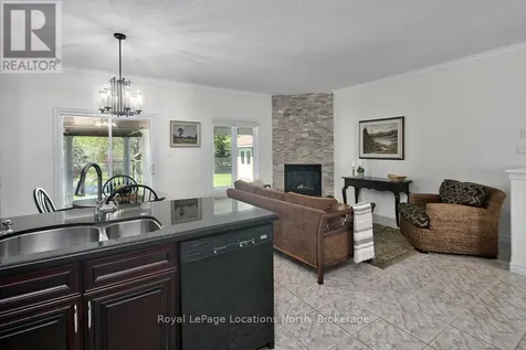 85 Chamberlain Crescent Collingwood ON L9Y 0C8