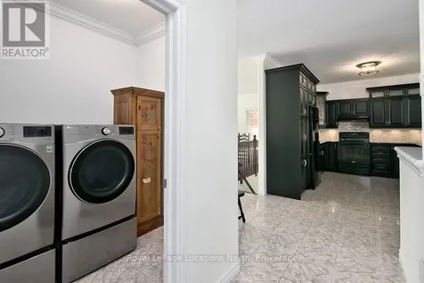 85 Chamberlain Crescent Collingwood ON L9Y 0C8