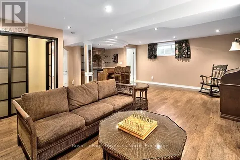 85 Chamberlain Crescent Collingwood ON L9Y 0C8
