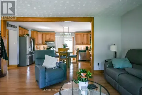 671 Simcoe Road Bradford West Gwillimbury (bradford) ON L3Z 4B4