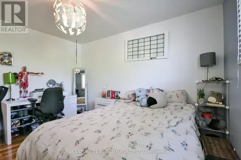 671 Simcoe Road Bradford West Gwillimbury (bradford) ON L3Z 4B4
