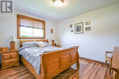 671 Simcoe Road Bradford West Gwillimbury (bradford) ON L3Z 4B4