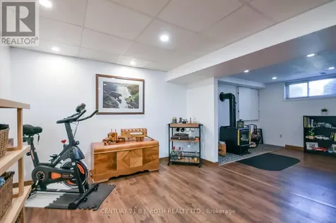 671 Simcoe Road Bradford West Gwillimbury (bradford) ON L3Z 4B4