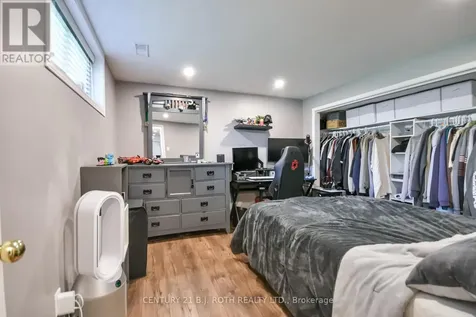 671 Simcoe Road Bradford West Gwillimbury (bradford) ON L3Z 4B4