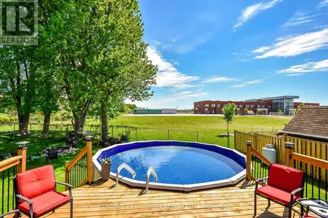 671 Simcoe Road Bradford West Gwillimbury (bradford) ON L3Z 4B4