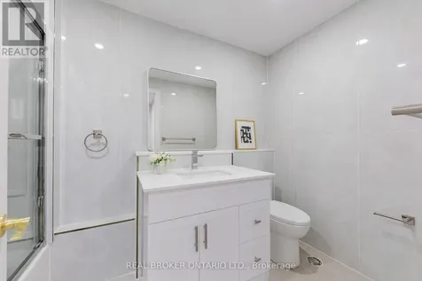 806 Gladstone Avenue Toronto (dovercourt-wallace Emerson-junction) ON M6H 3J6