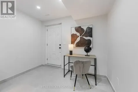 806 Gladstone Avenue Toronto (dovercourt-wallace Emerson-junction) ON M6H 3J6