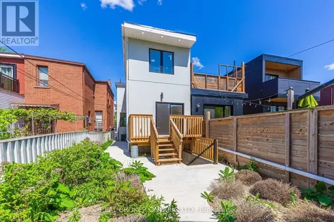 806 Gladstone Avenue Toronto (dovercourt-wallace Emerson-junction) ON M6H 3J6