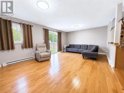2156 Kenwood Sudbury ON P3B 3X9