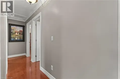 35 Chantler Road Welland ON L3C 4M6