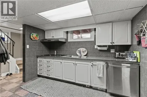 35 Chantler Road Welland ON L3C 4M6