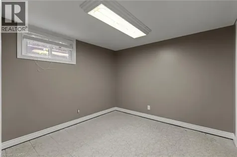 35 Chantler Road Welland ON L3C 4M6