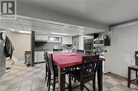 35 Chantler Road Welland ON L3C 4M6