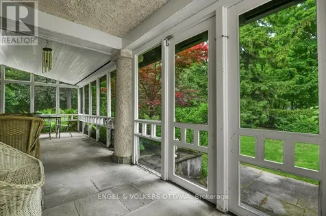 202 Cloverdale Road Ottawa ON K1M 0X2