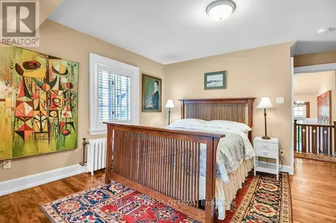 202 Cloverdale Road Ottawa ON K1M 0X2