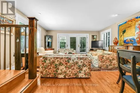 202 Cloverdale Road Ottawa ON K1M 0X2