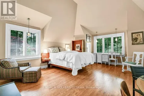 202 Cloverdale Road Ottawa ON K1M 0X2