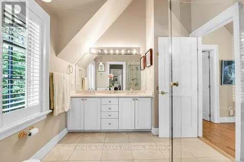 202 Cloverdale Road Ottawa ON K1M 0X2
